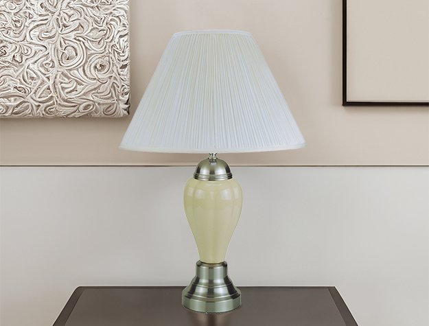 6115IV PORCELAIN LAMP IVORY