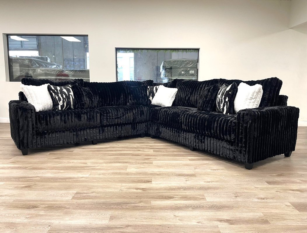 9600 Black - Oversized Sectional