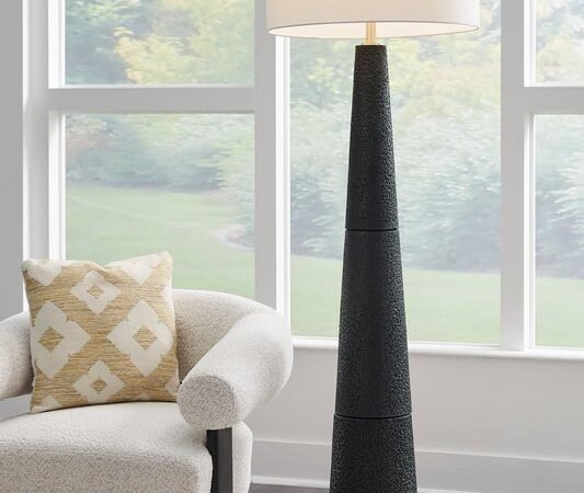 L235761 - Floor Lamp